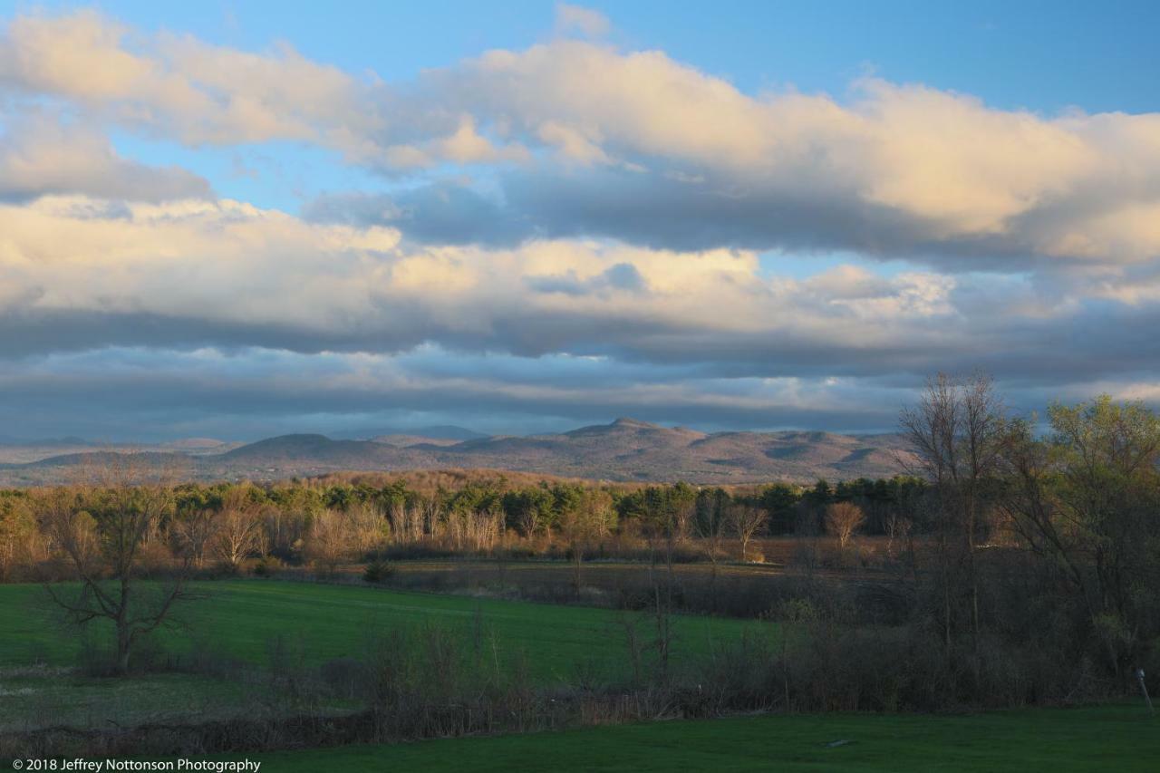 Whitford House And Twin View Barn Bed & Breakfast Addison Bagian luar foto