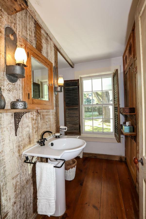 Whitford House And Twin View Barn Bed & Breakfast Addison Bagian luar foto