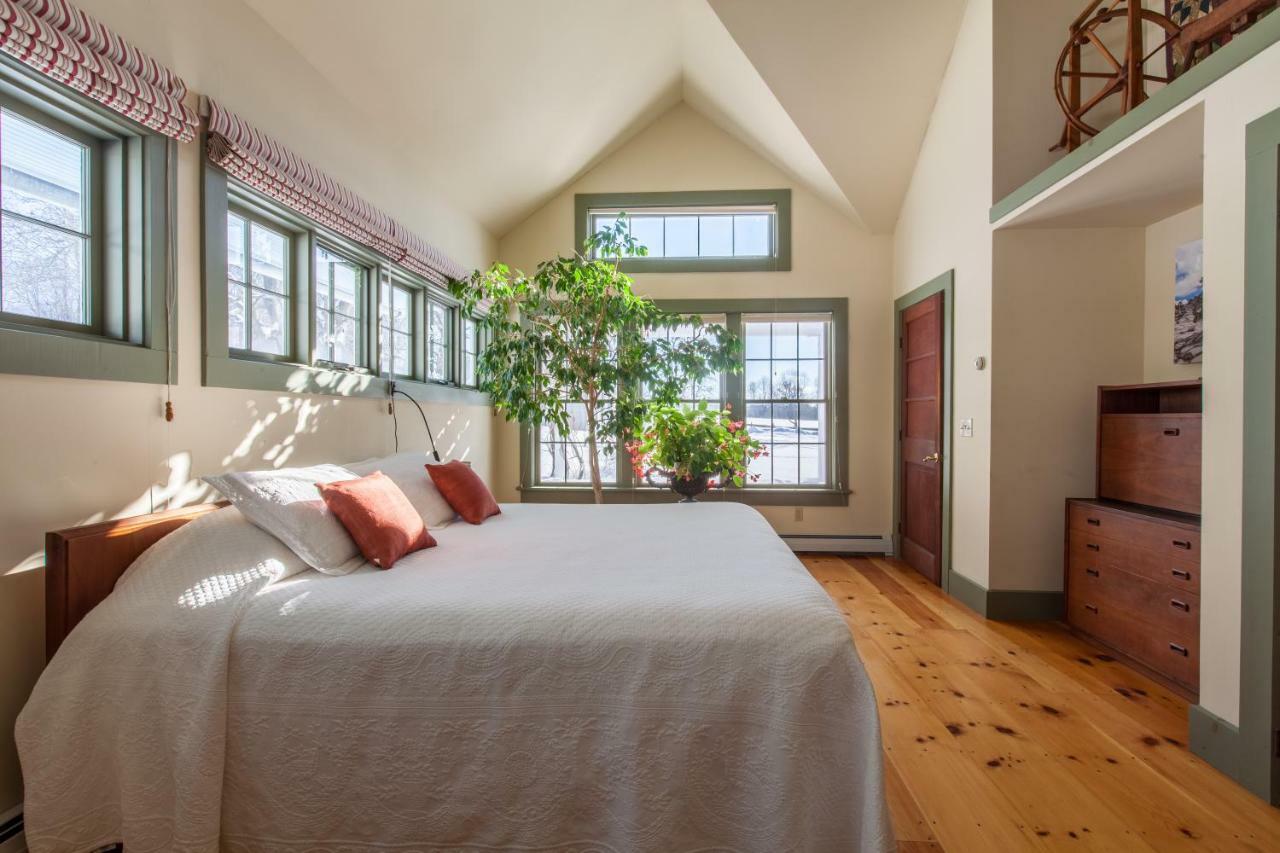 Whitford House And Twin View Barn Bed & Breakfast Addison Bagian luar foto